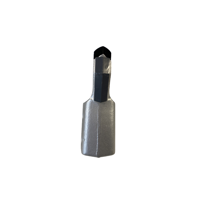 Marteau adaptable une pointes avec renforts pour broyeur forestier