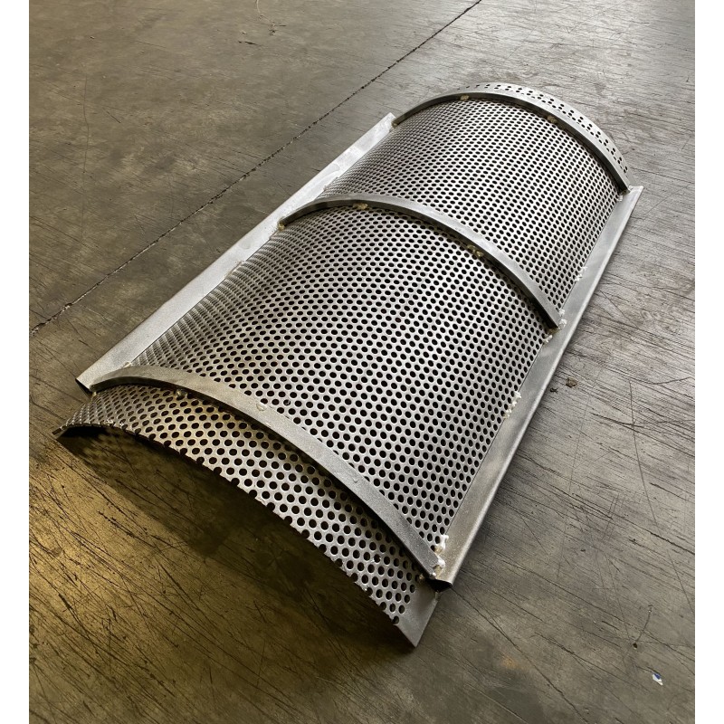 Round mesh grid adaptable to Haybuster H835 shredders