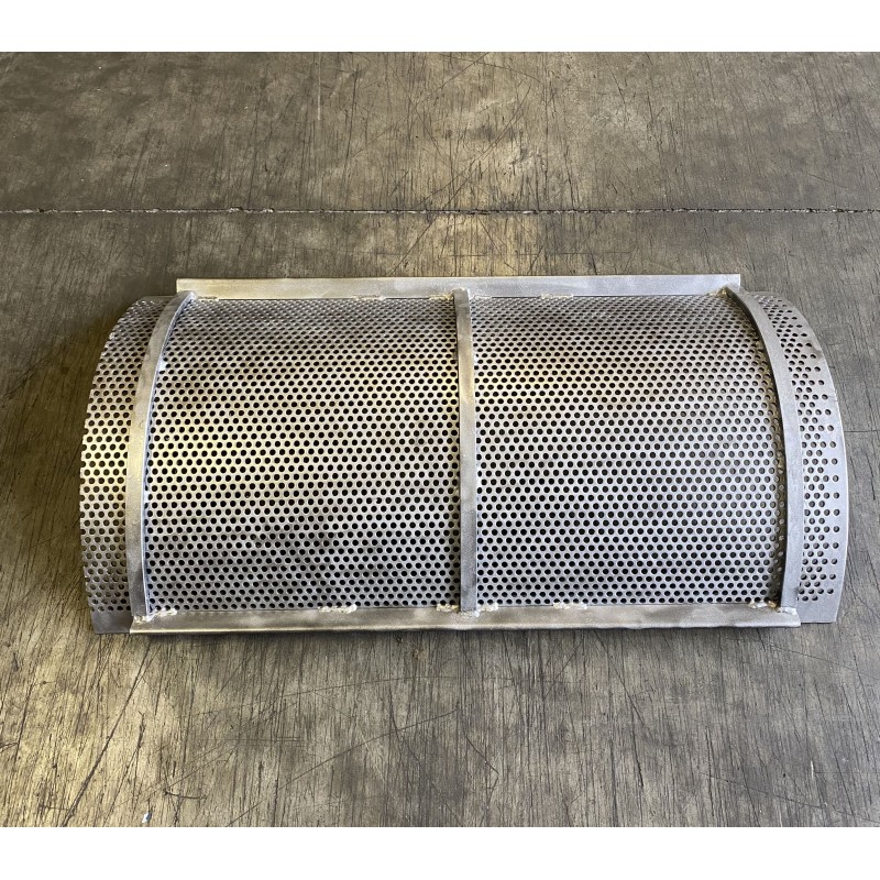 Round mesh grid adaptable to Haybuster H835 shredders